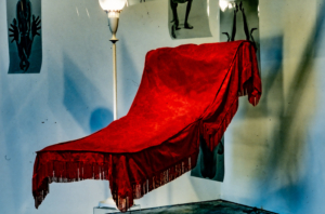 The psychiatrist’s floating couch